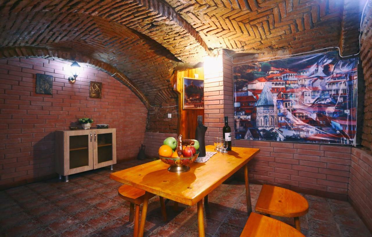 Apartment On Freedom Square Diuma Street Tbilisi Zewnętrze zdjęcie